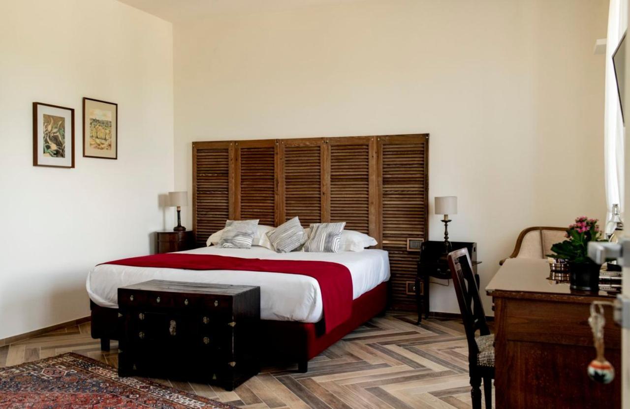 Le Vecchie Persiane - Bed & Breakfast Diano dʼAlba エクステリア 写真